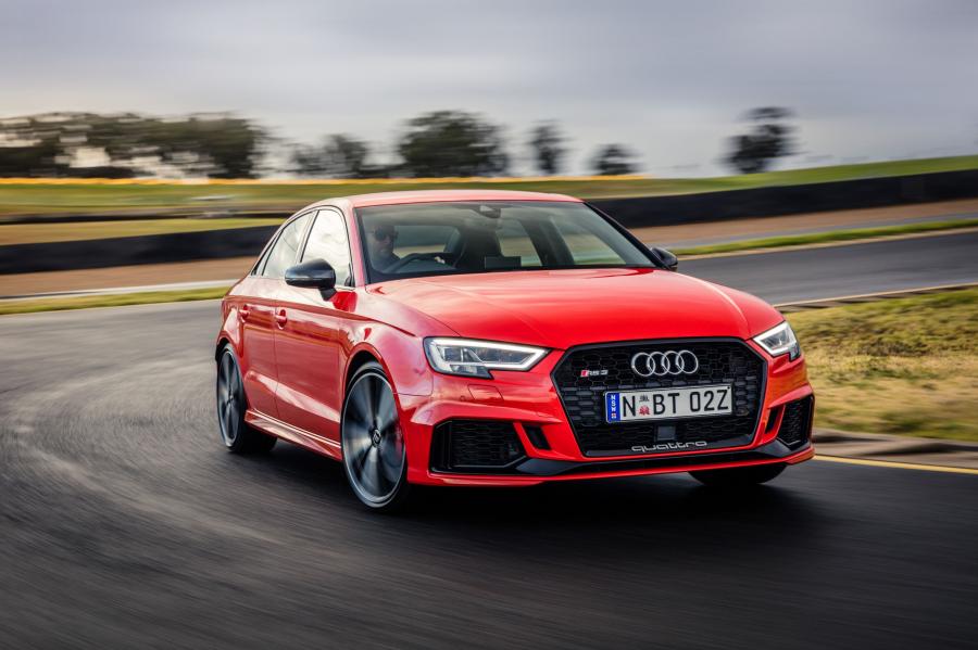  Audi RS3 Sedan (8V) 2017 года  (AU) (фото 26 из 37)